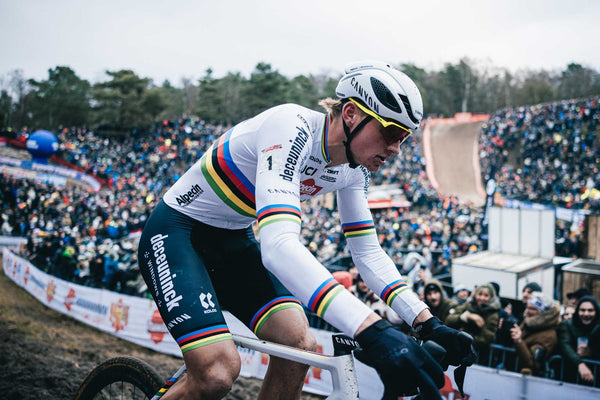 Are the 2024 Cyclo-cross World Championships a foregone conclusion, or can Van Empel and Van der Poel be beaten?
