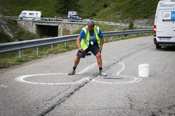 Eraser Men: censoring the roads of the Tour de France
