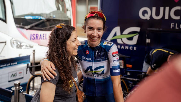 Anatomía de una caída: el antes y el después de la caída de Mireia Benito en el Tour de Francia Femenino