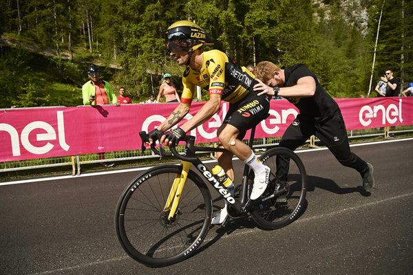 Opinion: Bike change relays, cable cars and wheelies, why the final time trial of the Giro d’Italia was a bit ridiculous