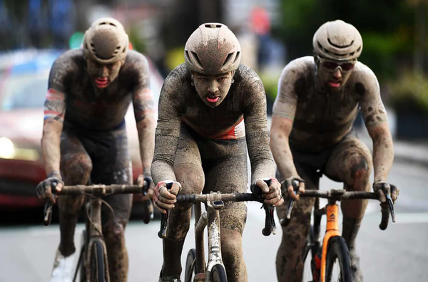 Parigi-Roubaix: Come reagisce il corpo umano dopo una gara sui famosi ciottoli?
