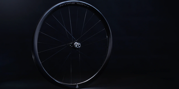 Un mix di design e performance: Campagnolo lancia il nuovo set di ruote Hyperon