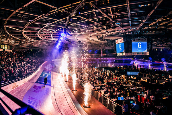 "The World’s Best Cyclists Racing in a Gladiatorial Environment": James Durbin on the Six Day Series